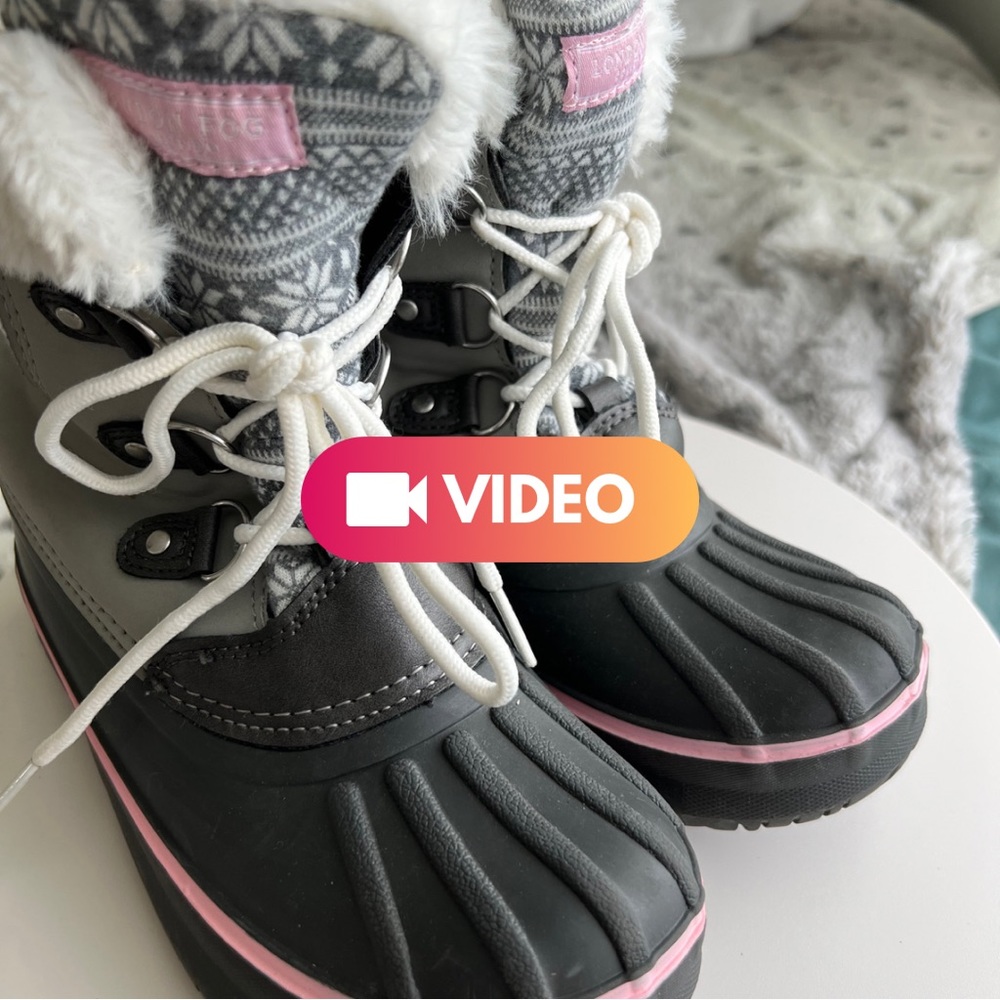 Kids winter boots size 2 London Fog
